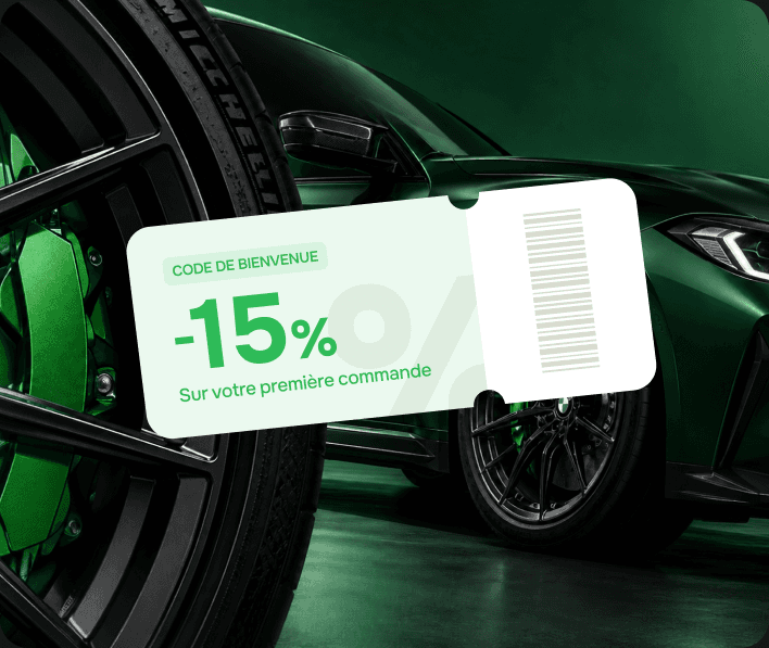Coupon « Code de bienvenue » −15 % sur votre première commande devant une voiture verte